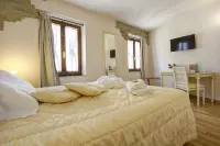 Hotel Volterra IN Hôtels à : Volterra