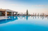 Marni Village - Infinity Pools
