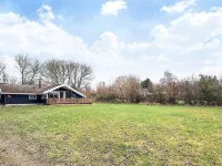 Graceful Holiday Home in Humble Near Sea