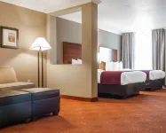 Comfort Suites Farmington Hotels in Bloomfield