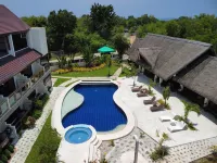 The Mayana Resort - Uima-altaat