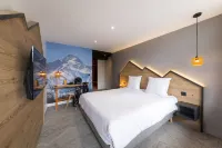 Hotel Base Camp Lodge - les 2 Alpes Hotels in Isere