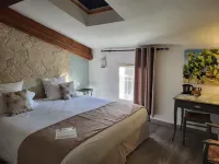 Logis Hotel la Ferme Hotels in Sauveterre