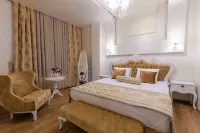 Iberia Palace Boutique Hotel - balcony