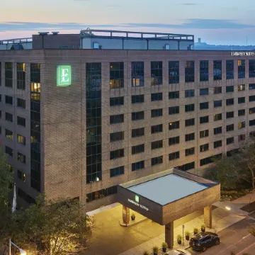 Embassy Suites by Hilton Washington DC Georgetown Отели рядом с достопримечательностью «Коллекция Филлипс»