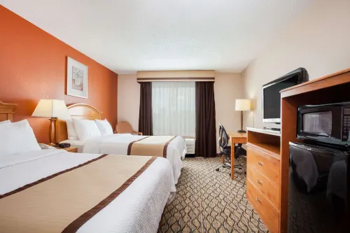 Baymont by Wyndham Madison Heights Detroit Area Hotels in Clawson