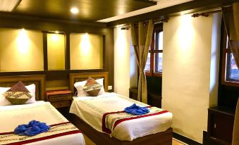 Shiva Guest House