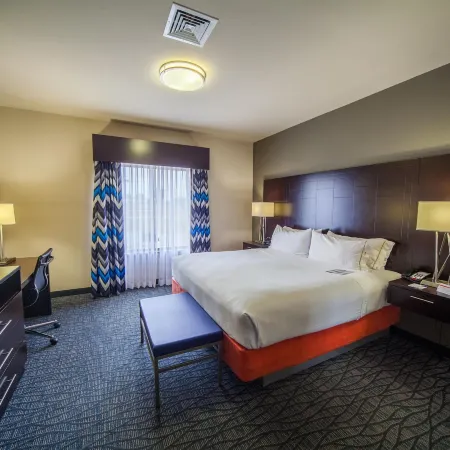 Holiday Inn Express & Suites OKLAHOMA CITY SOUTHEAST - I-35 by IHG Отели рядом с достопримечательностью «Бриктаун»