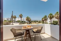 Perla Hotel - Dağ Manzaralı