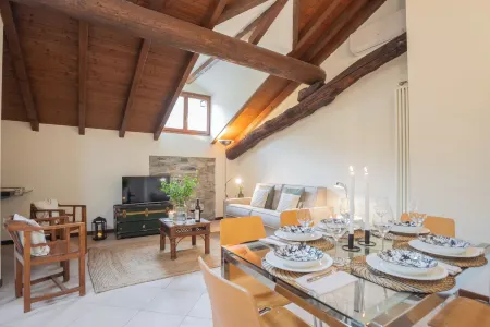 Plinio 10 by Rent All Como