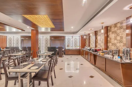 Park Avenue Hotel & Apartments Trichy Отели рядом со станцией Tiruchirappalli Railway Station