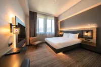 モクシー ブカレスト オールド タウン