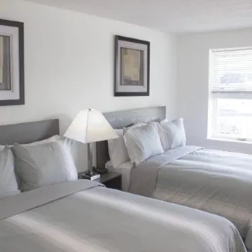 Bowmanville Marina Inn & Suites