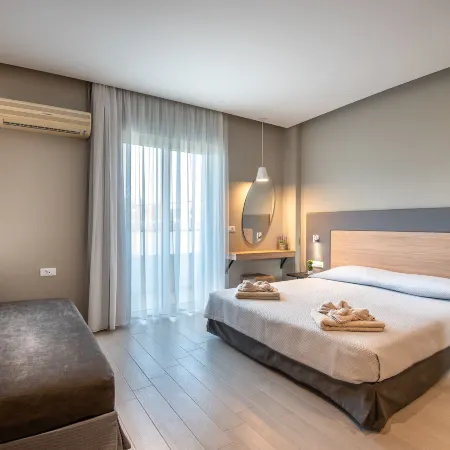 Sunday Hotel
