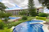 Irazú Hotel & Studios