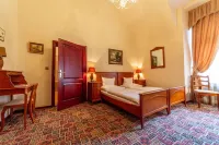 Chateau Zbiroh Отели в г. 