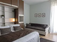Funivie Del Lago Maggiore Hotels near Gemonio