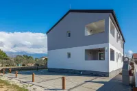 Apartments Pejakovic فنادق في 