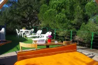 Les Chambres d'Hotes au Bois Fleuri Hotels in Puget-sur-Argens