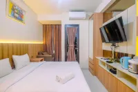 Homey and Stylish Studio Room at Transpark Cibubur Apartment - Park Yeri