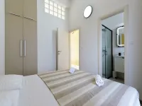 Apartments Helena Hotels in Drage