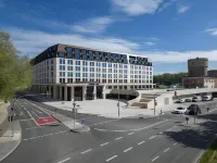 Maritim Hotel Ingolstadt Hotels near Pfeifturm