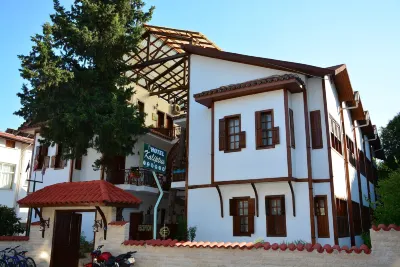 Kaliptus Hotel Hotels near Three Islands Diving Area