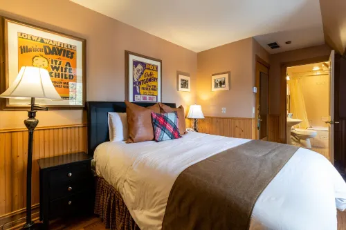 Saddleback Inn at Lake Arrowhead Hotels in Lake Arrowhead