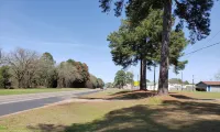 Clear Lakes Inn
