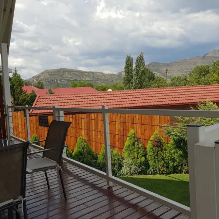 Knock Out View Clarens