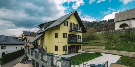 Wellness Paradise Apartment Отели рядом со станцией Bled Jezero