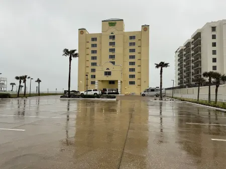 Emerald Shores Hotel - Daytona Beach
