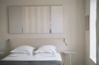Les Suites de Catherine, chambre d'hôtes, appartement d'hôtes, appart'hotel Hôtels à : 