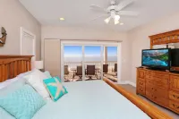 Five on the Beach by Pristine Property Vacation Rentals - Balkon