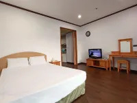 Seorak Pine Resort Hotel berhampiran Stadium Sokcho