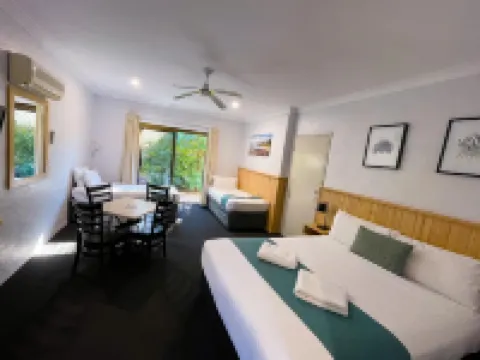 Costa Rica Motel Hotels in South West Rocks