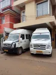 山坡飯店 - 停車場