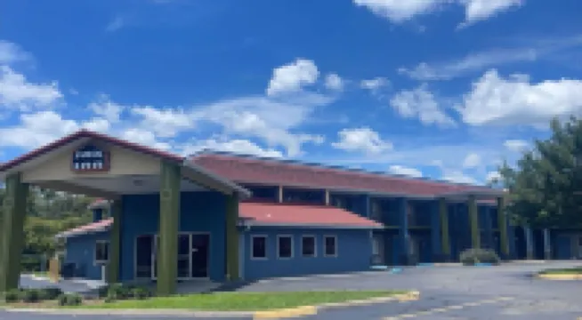 Jax Inn Hotels near Merrett Park