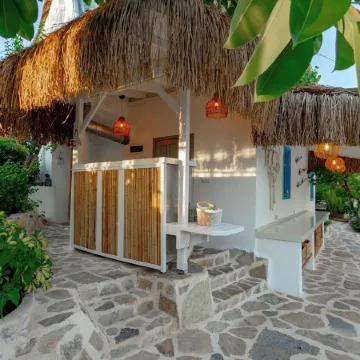 Golden Lighthouse Hotel