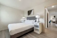 Soka Suites Dallas - Las Colinas