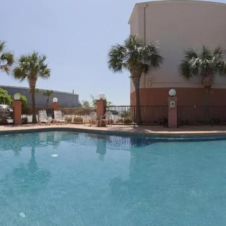 Holiday Inn Express BILOXI - BEACH BLVD by IHG