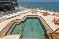 Hotel Regatta Cartagena - สระว่ายน้ำแบบอินฟินิตี้