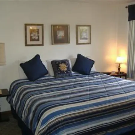 Sturbridge Country Inn