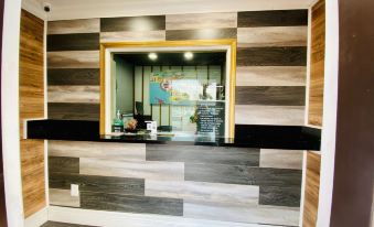 Casa Blanca Inn & Suites Whittier