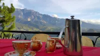 Crystal Hill R - sarapan