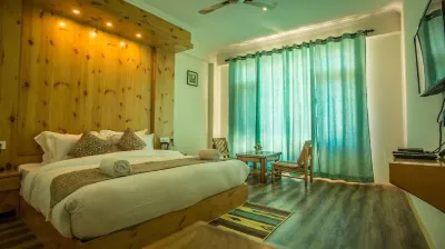 Pashmina Hotels in Simsa Village