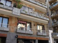 Hostal Alogar Hotels near Barcelona Sants Railway Station