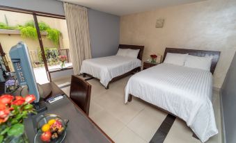 Casa de las Flores Hotel