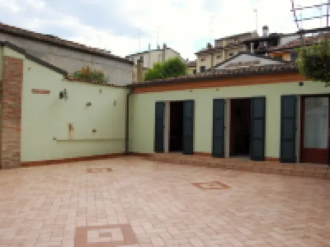 阿巴齊亞民宿 , 曼特尼亞酒店 曼托瓦酒店