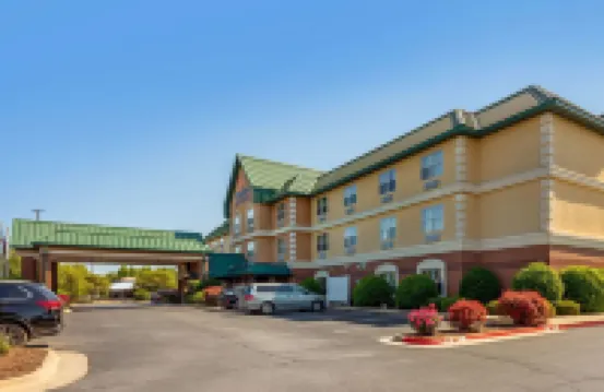 Comfort Inn & Suites Fayetteville-University Area Các khách sạn ở Fayetteville
